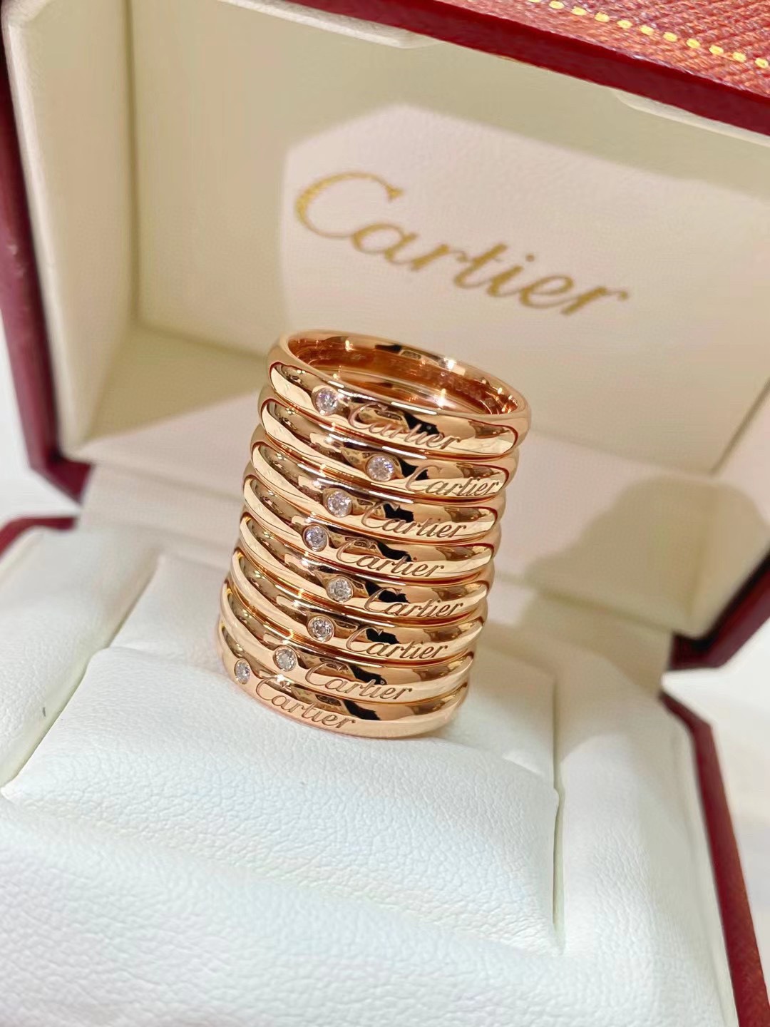 Cartier Ring with One Diamond, C DE CARTIER WEDDING BAND