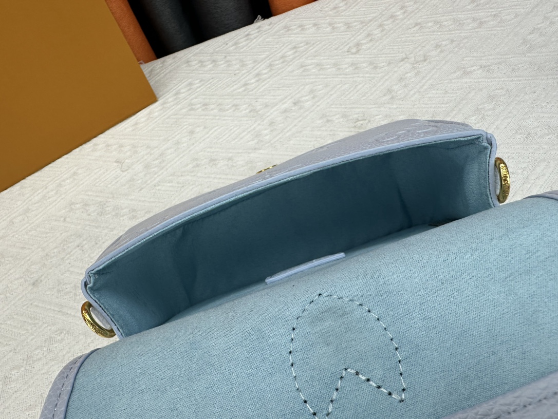 Louis Vuitton Diane M46386 M45985 Shoulder Bag Handbag