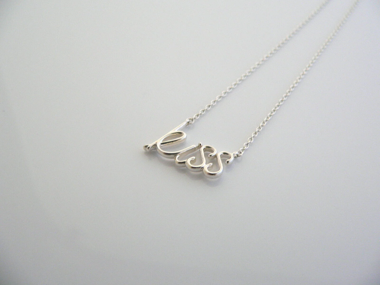 Tiffany & Co Kiss Necklace Silver Picasso Pendant Charm Chain Gift for Her Love