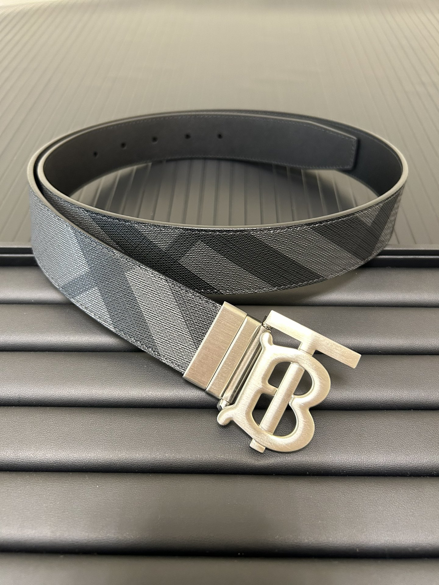 Burberry Leather Belts 1:1 Mirror Version