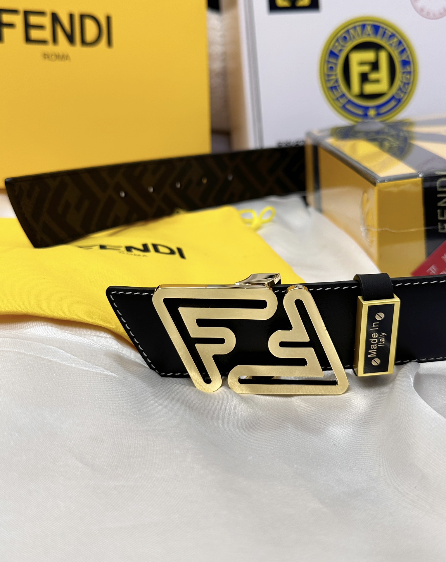Fendi Leather Belts 1:1 Mirror Version