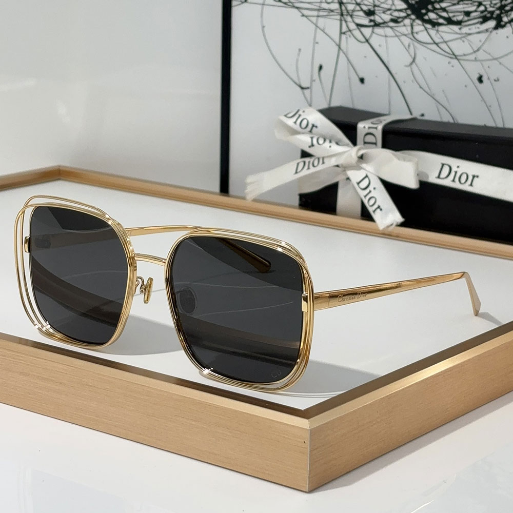 Dior Gold Metal Gold Frame Fashion sunglasses Top quality  (Replica）