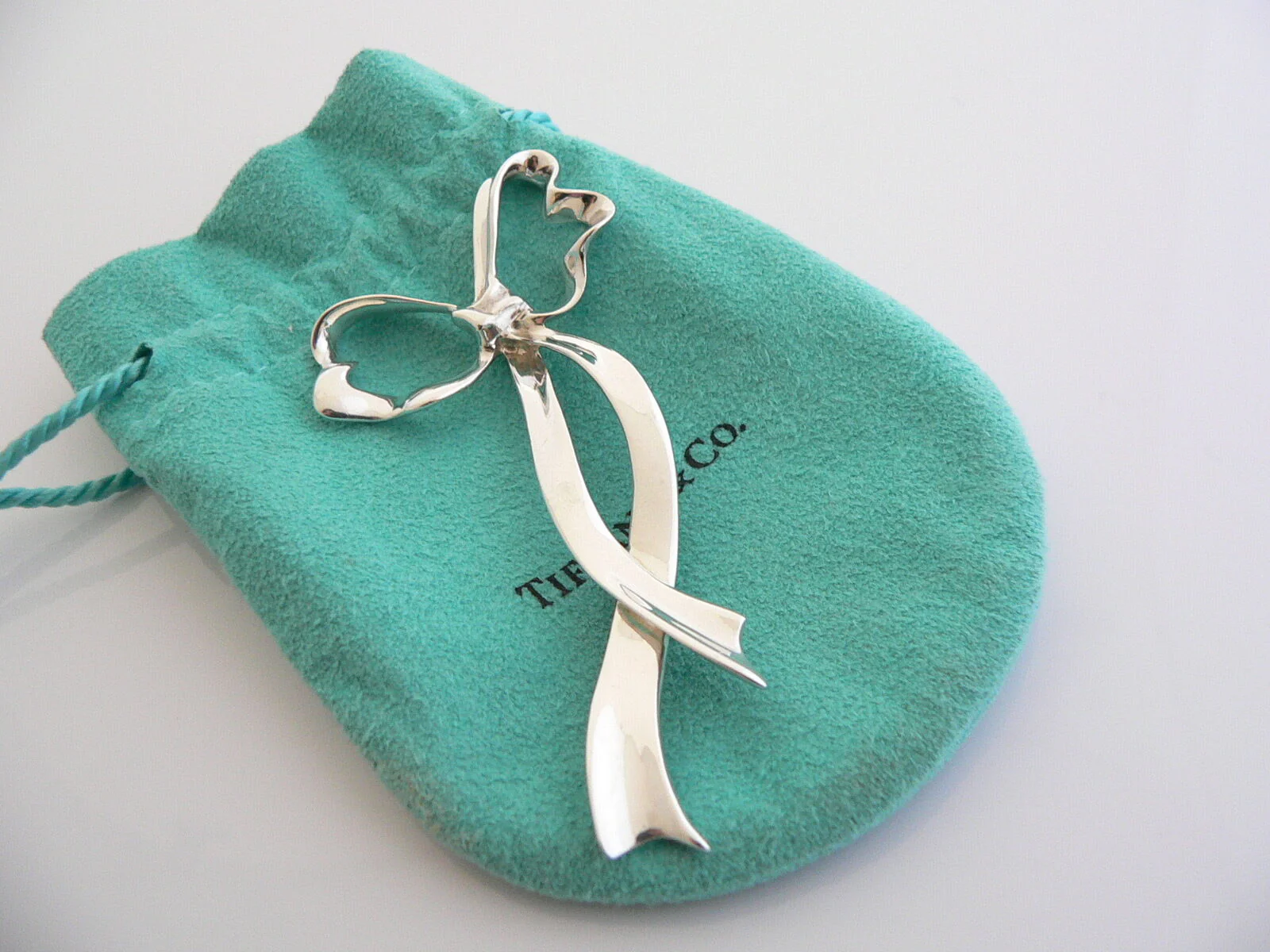 Tiffany & Co Silver Large Ribbon Bow Brooch Pin Rare Love Gift Pouch