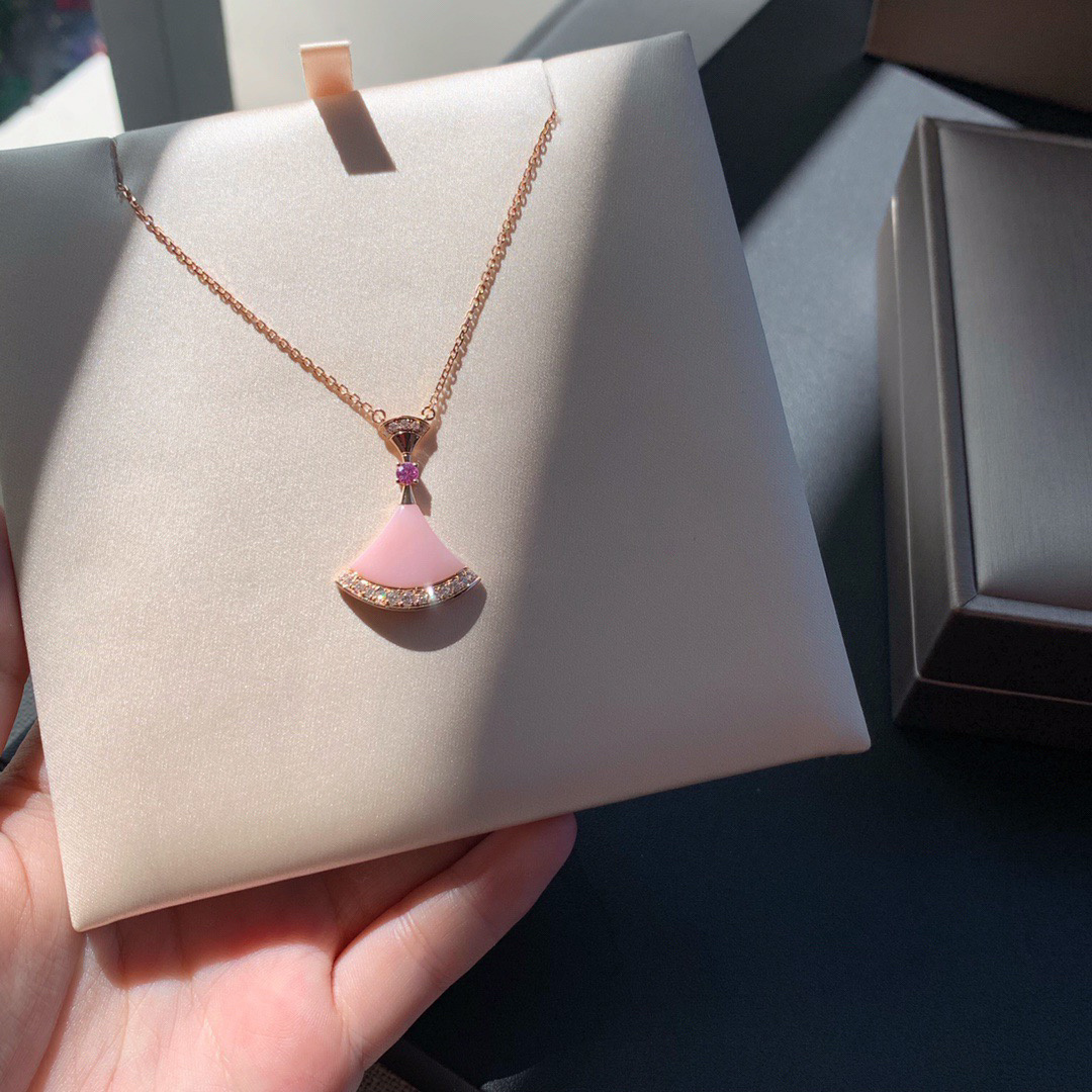 BVLGARI DIVAS' DREAM NECKLACE, Pink Opal