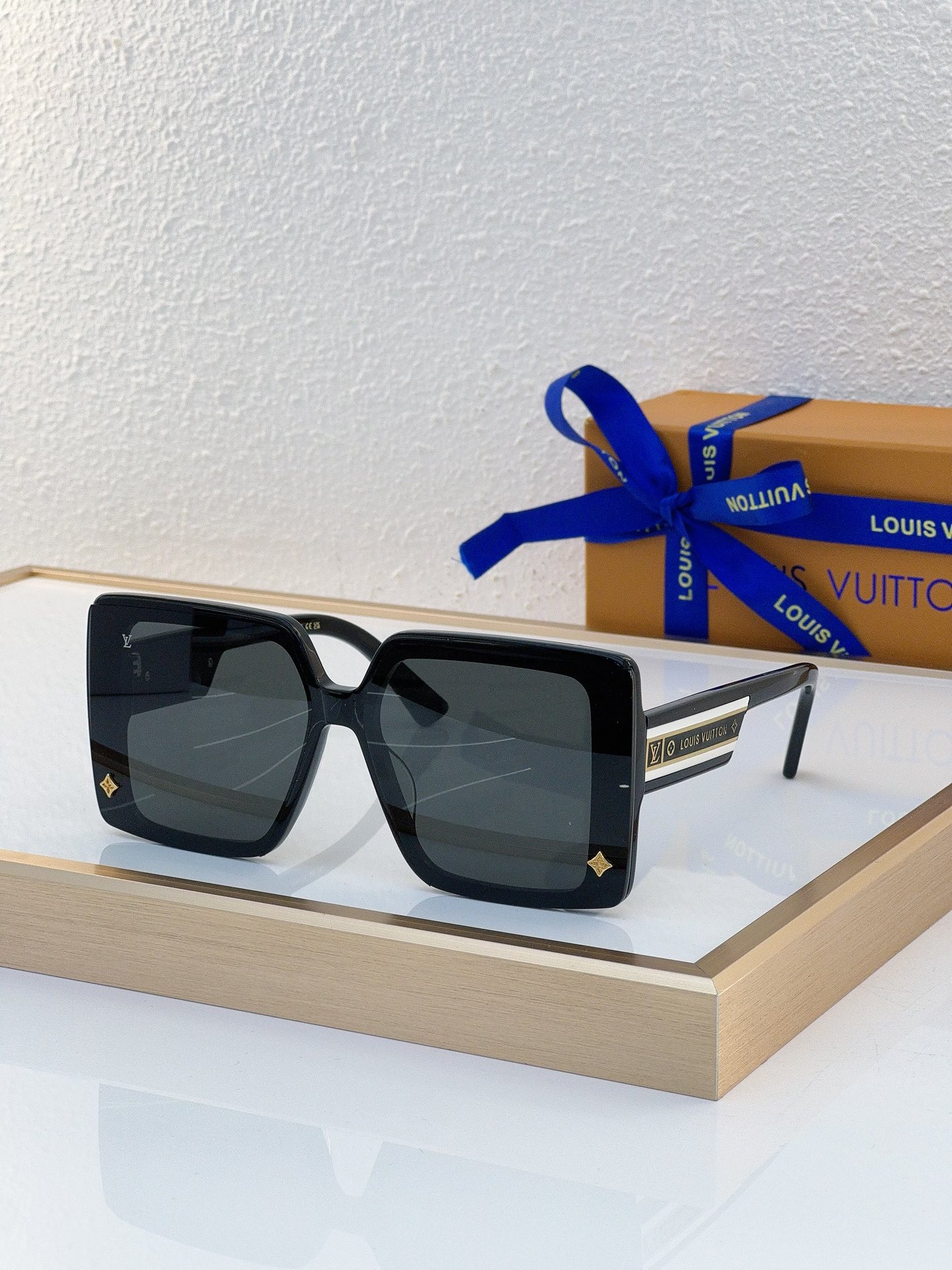Louis Vuitton LV Sunglasses