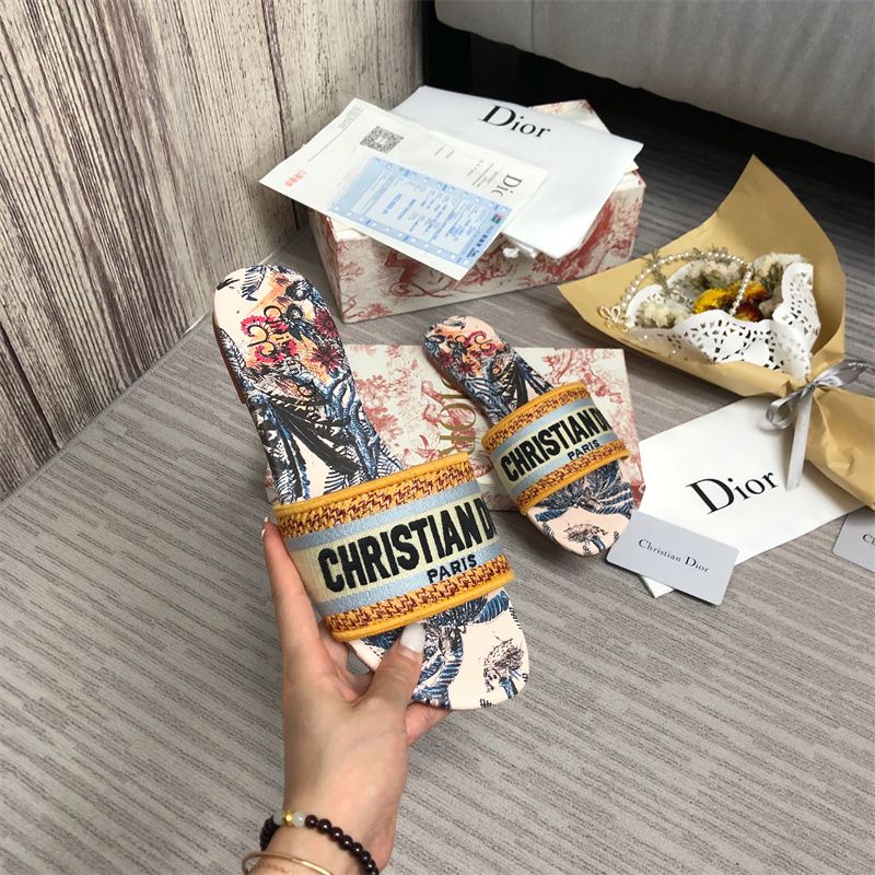 Dior DWAY Slide Slipper Sandals (Replica)