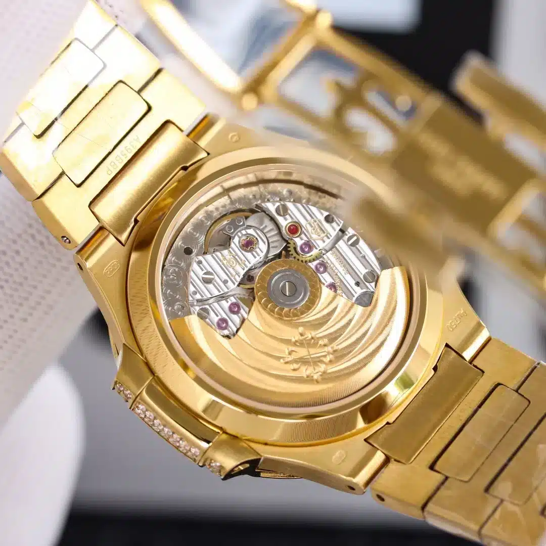 Nautilus 7118/1450R-001 Ladies Automatic 35.2 mm,Rose gold