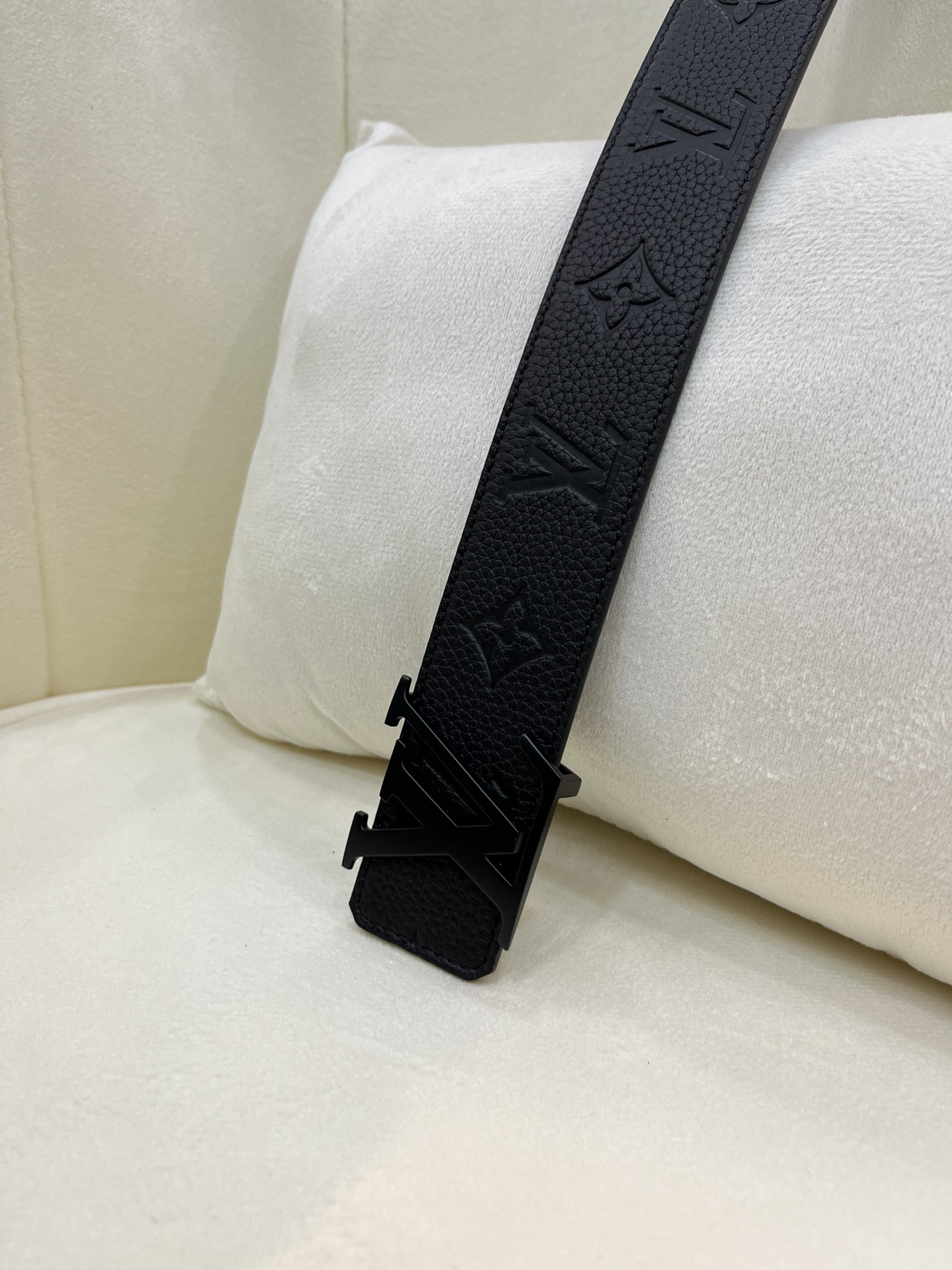 Louis Vuitton LV Leather Belts 1:1 Mirror Version