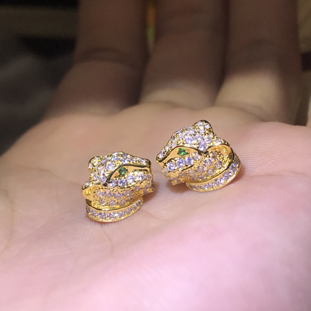 Cartier Leopard Head Stud Earrings Full of Diamonds,PANTHÈRE DE CARTIER EARRINGS