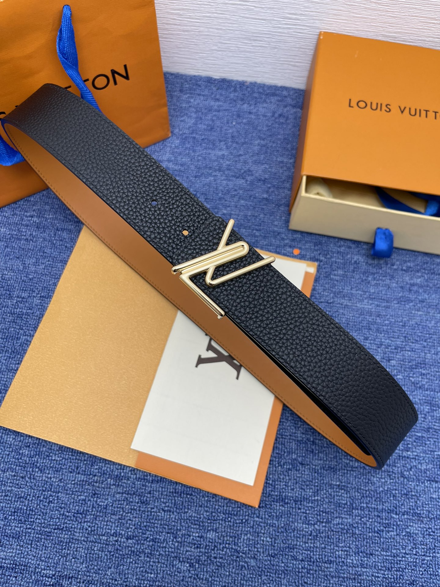 Louis Vuitton LV Leather Belts 1:1 Mirror Version