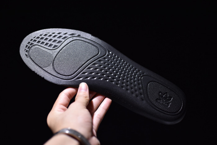 Yeezy Boost 350 V2 Black Copper BY1605