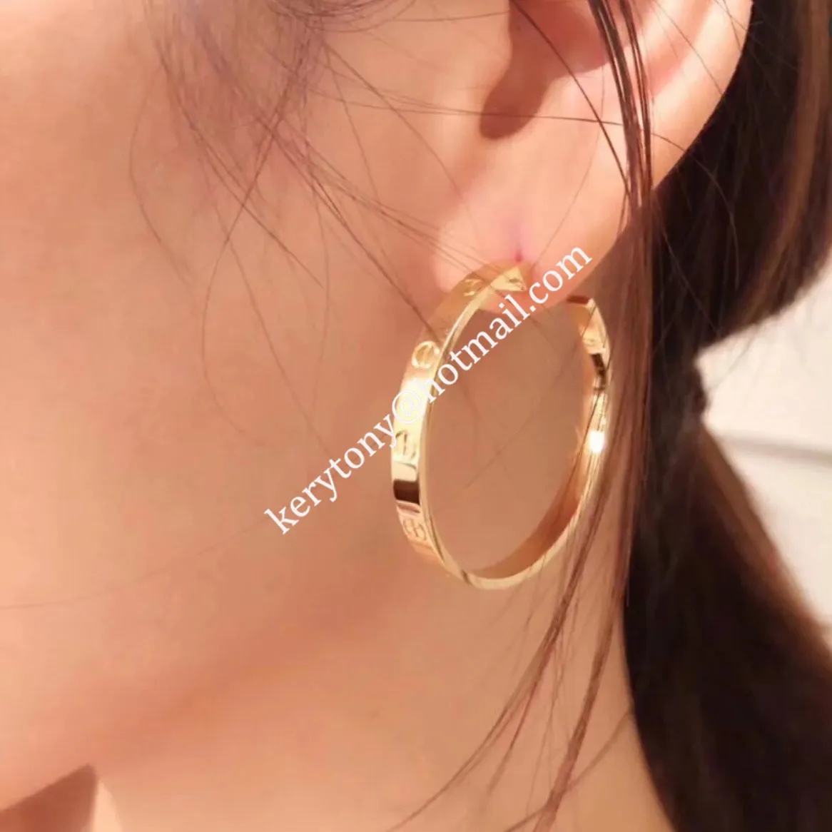 New Authentic Cartier Love Clip Large Earrings Yellow Gold/Rose Gold/White Gold B8028200 Christmas Gifts
