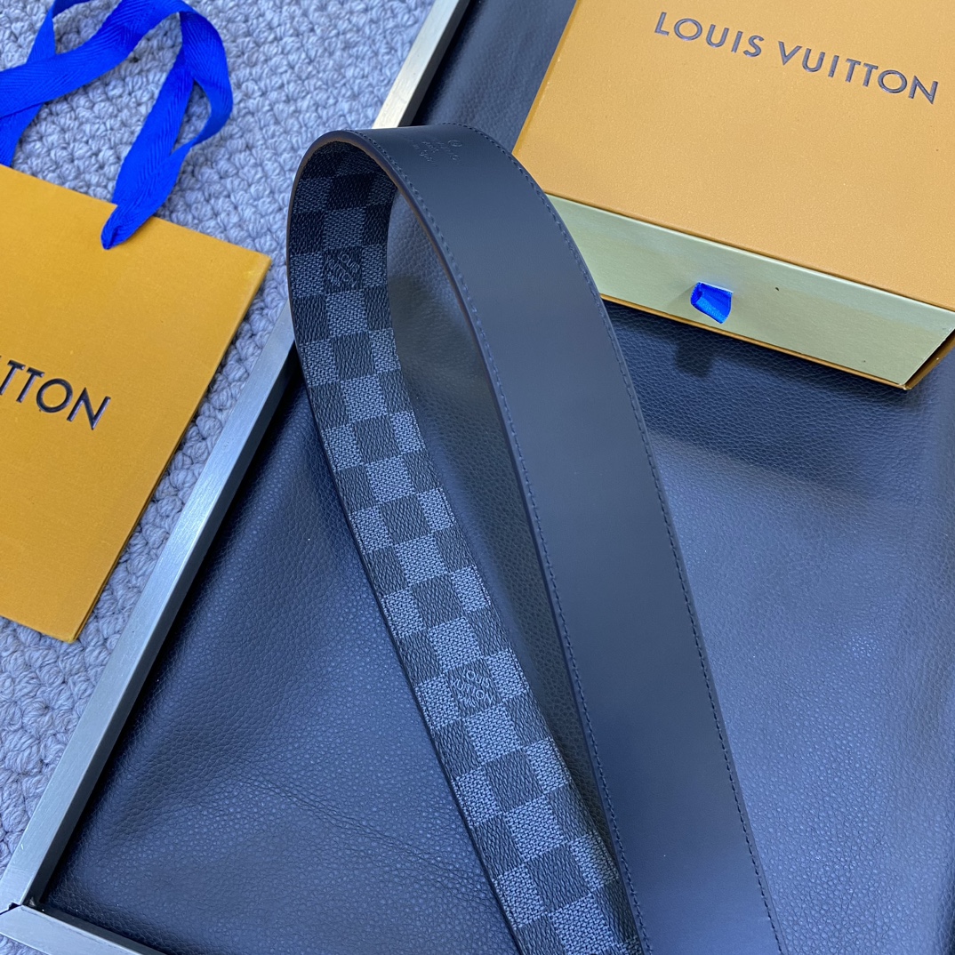 Louis Vuitton LV Leather Belts 1:1 Mirror Version