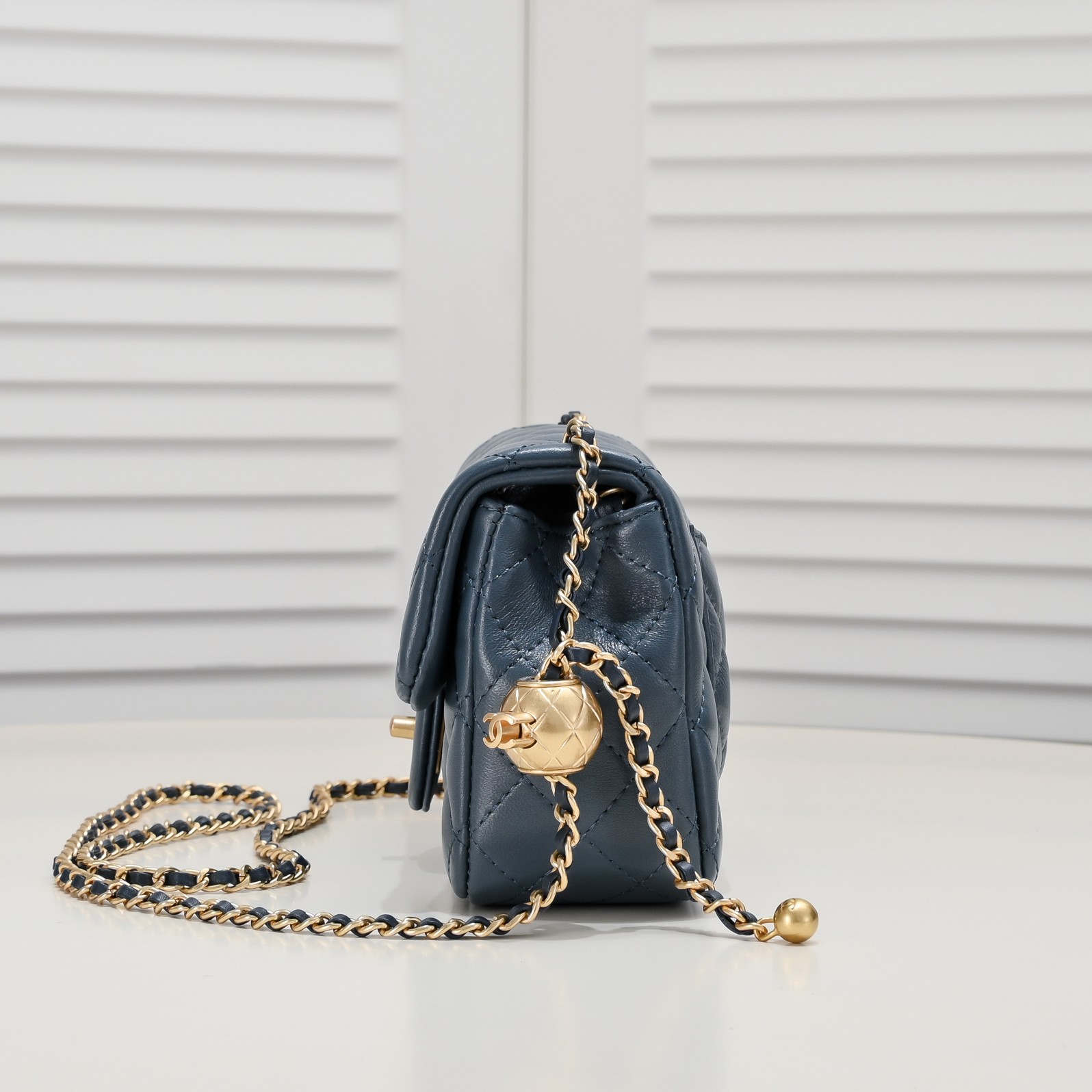 Chanel Cross Body Metal Ball Chain Shoulder Bag Handbag