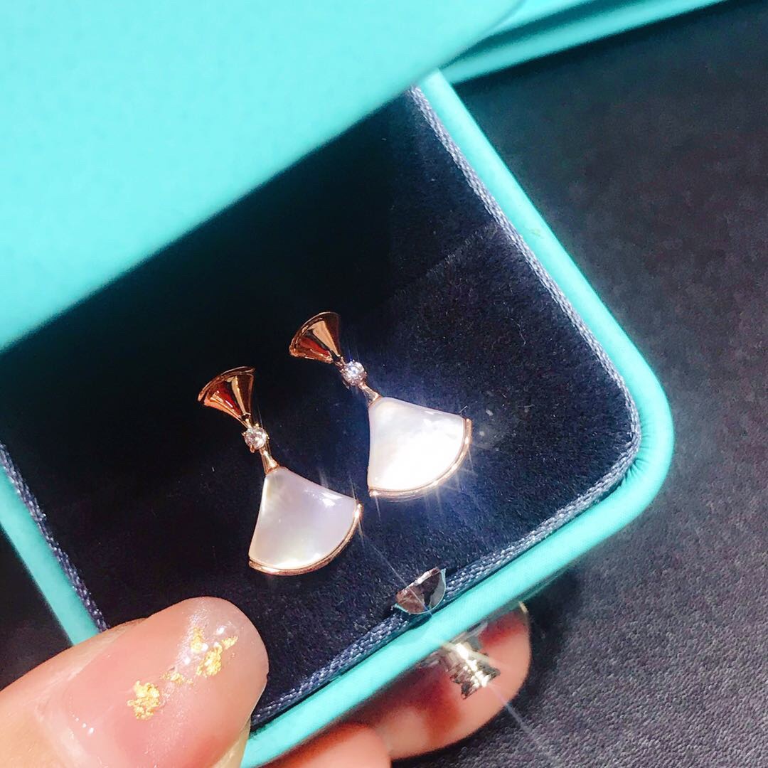 Bvlgari DIVAS' DREAM EARRINGS