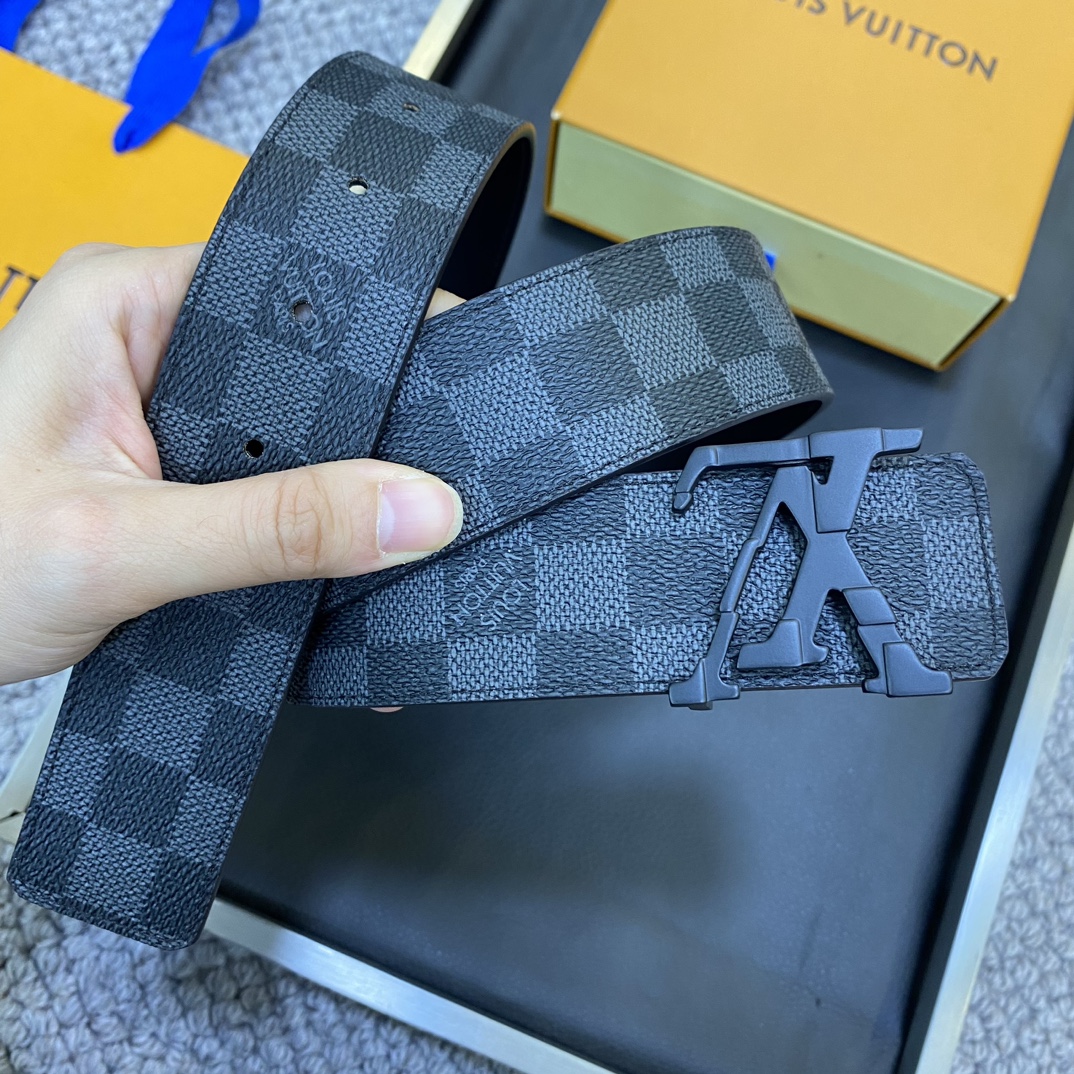 Louis Vuitton LV Leather Belts 1:1 Mirror Version