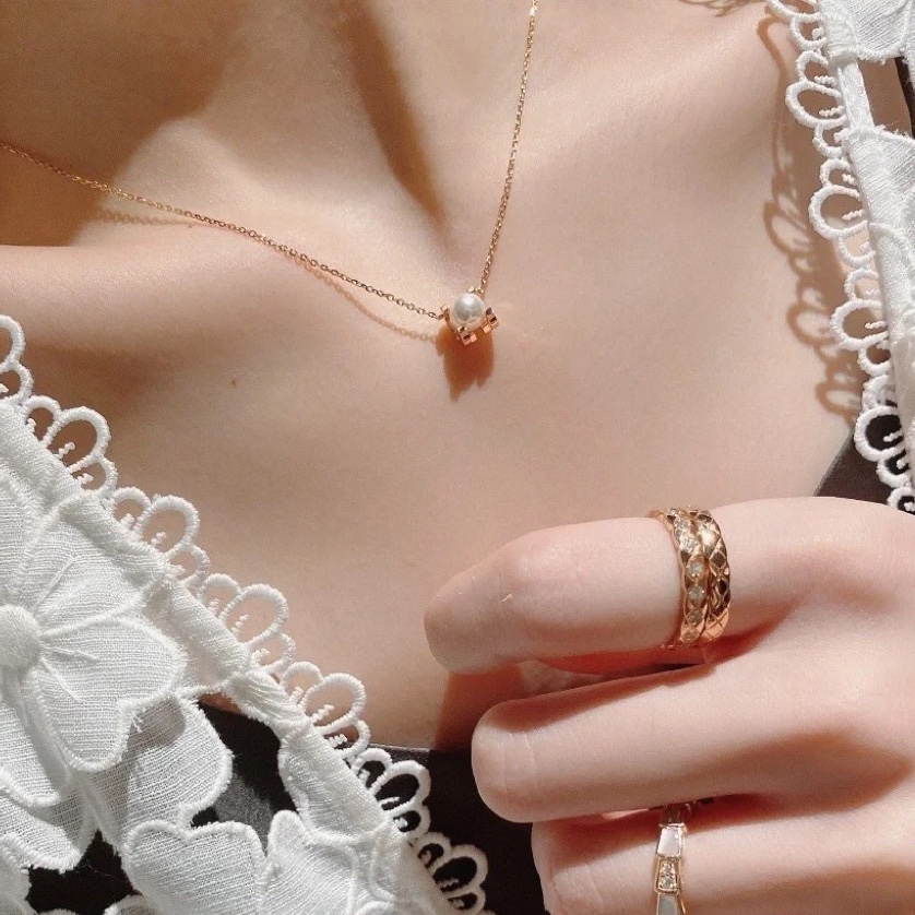 C DE CARTIER NECKLACE