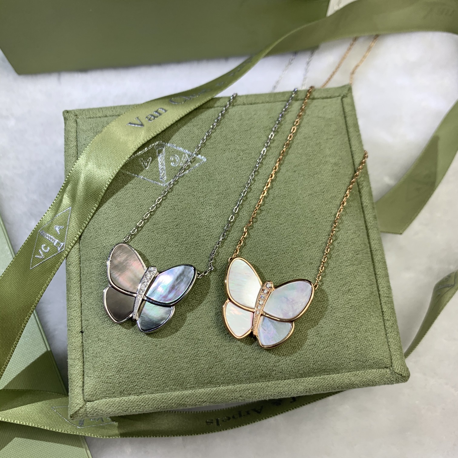 Van Cleef & Arpels Large Butterfly Necklace with Diamonds, Two Butterfly pendant