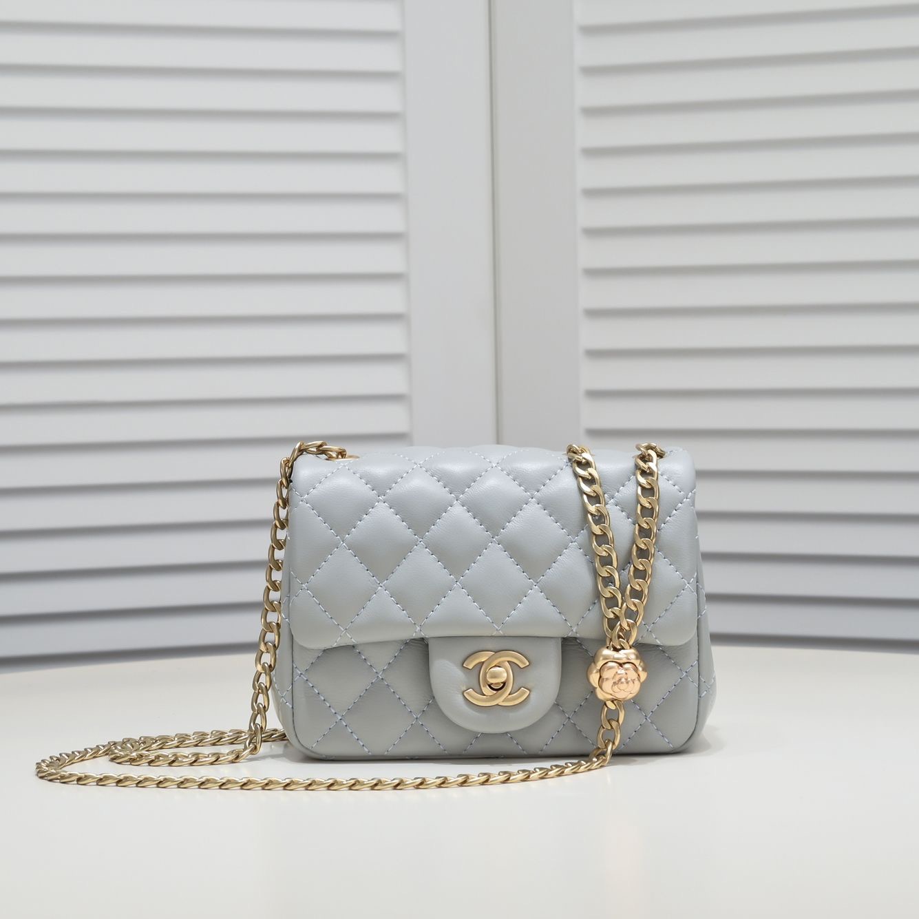 Chanel Lambskin Shoulder Crossbody Bag（Replica）