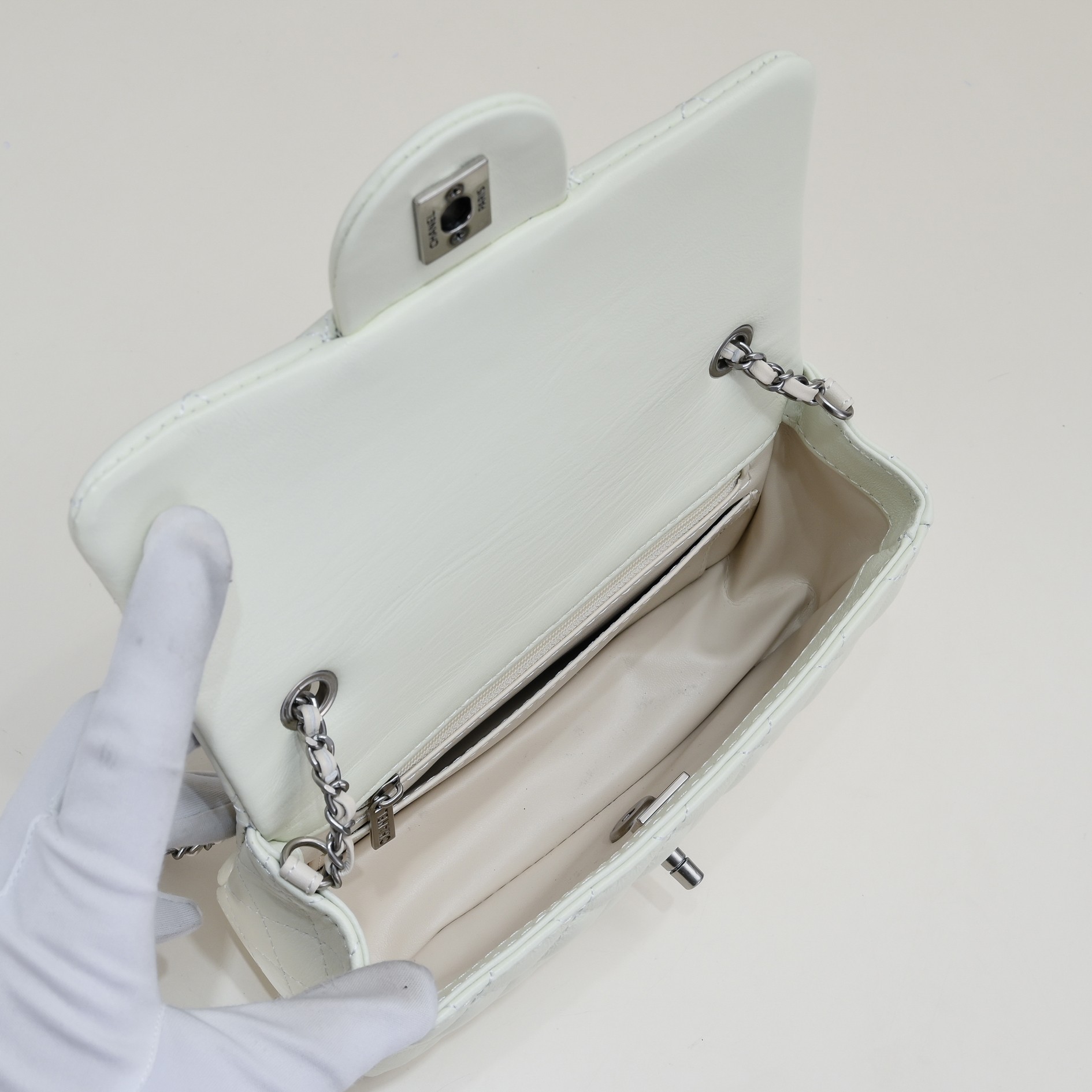 Chanel Cross Body Metal Ball Chain Shoulder Bag Handbag