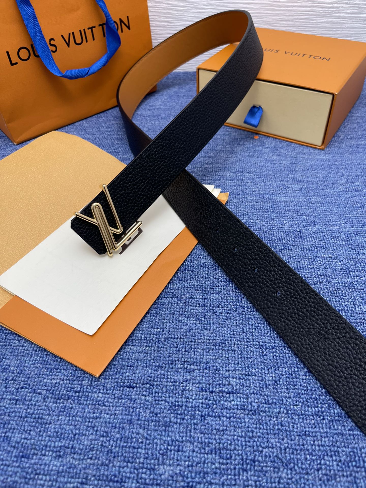 Louis Vuitton LV Leather Belts 1:1 Mirror Version