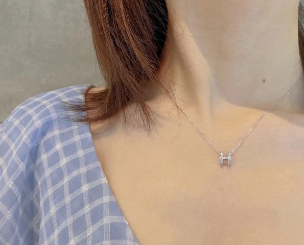 Hermes Pop H Pendant Dupe, diamonds