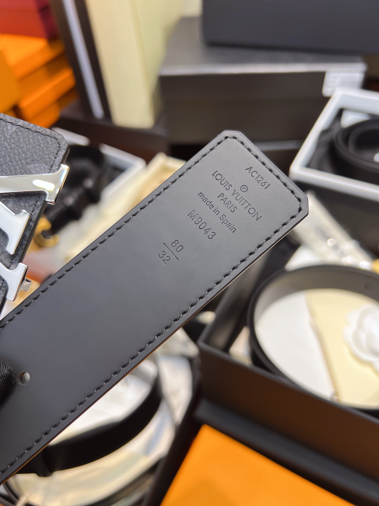 Louis Vuitton LV Leather Belts 1:1 Mirror Version