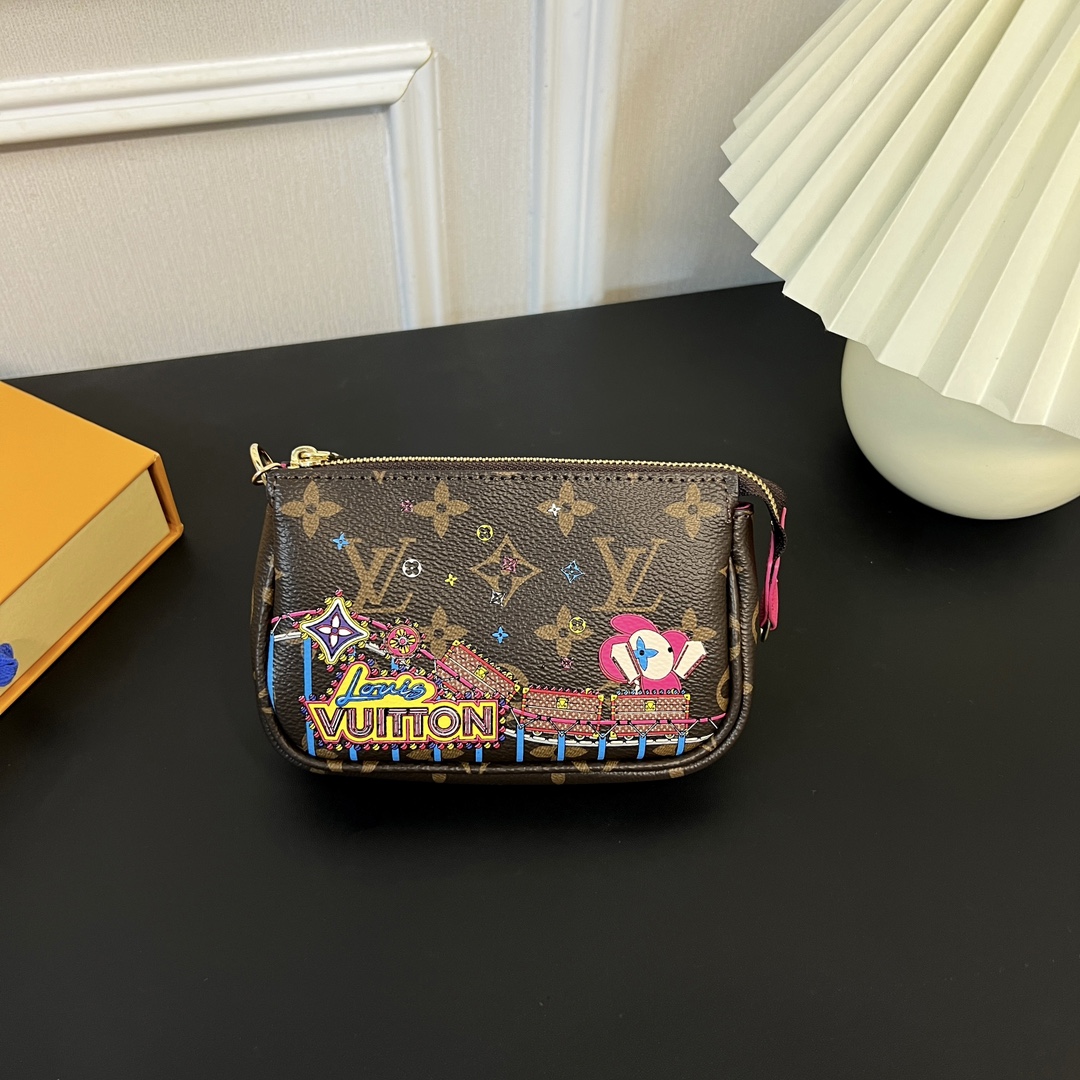 Louis Vuitton Multi Pochette Accessories Mini Bag Purse
