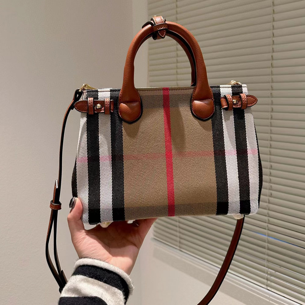 Burberry Banner Bag Small(Replica)