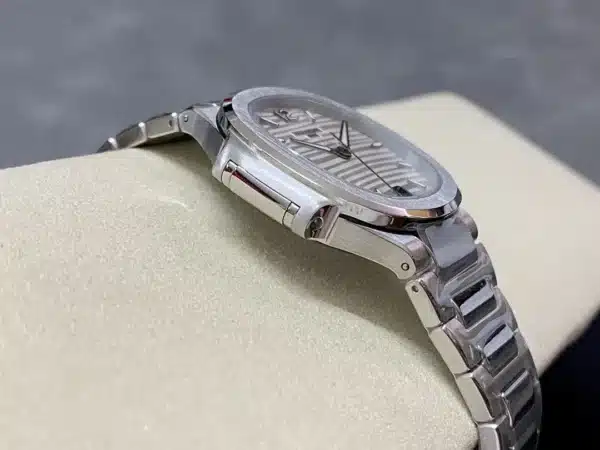 Nautilus 7118/1A-010 Ladies Automatic 35.2 mm,Steel