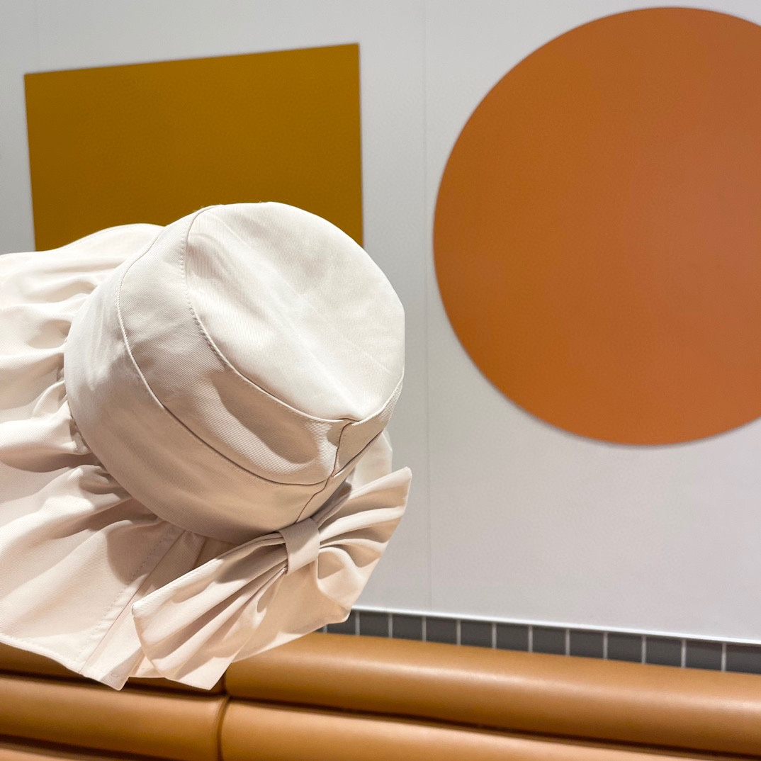 Celine Uv-protected Beach Hat With Large Brim Sunhat （Replica）