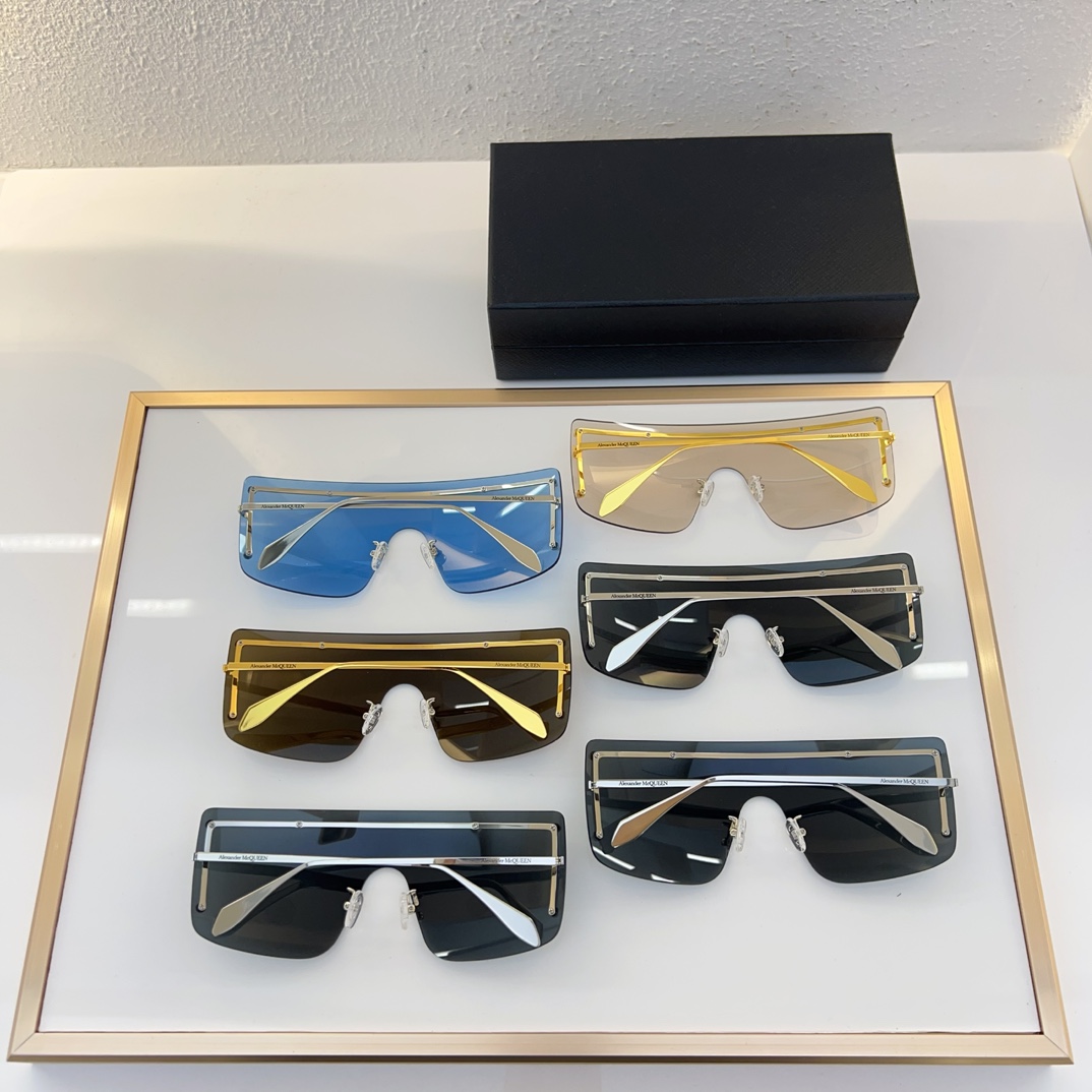 Alexander McQueen Sunglasses