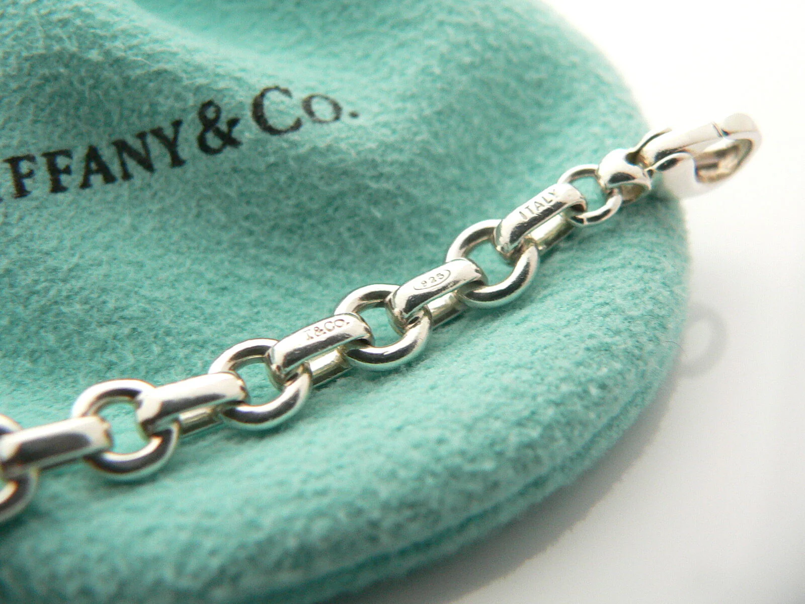 Tiffany & Co Donut Bracelet Bangle Chain Link 8.5 Inch Longer Silver Gift Pouch