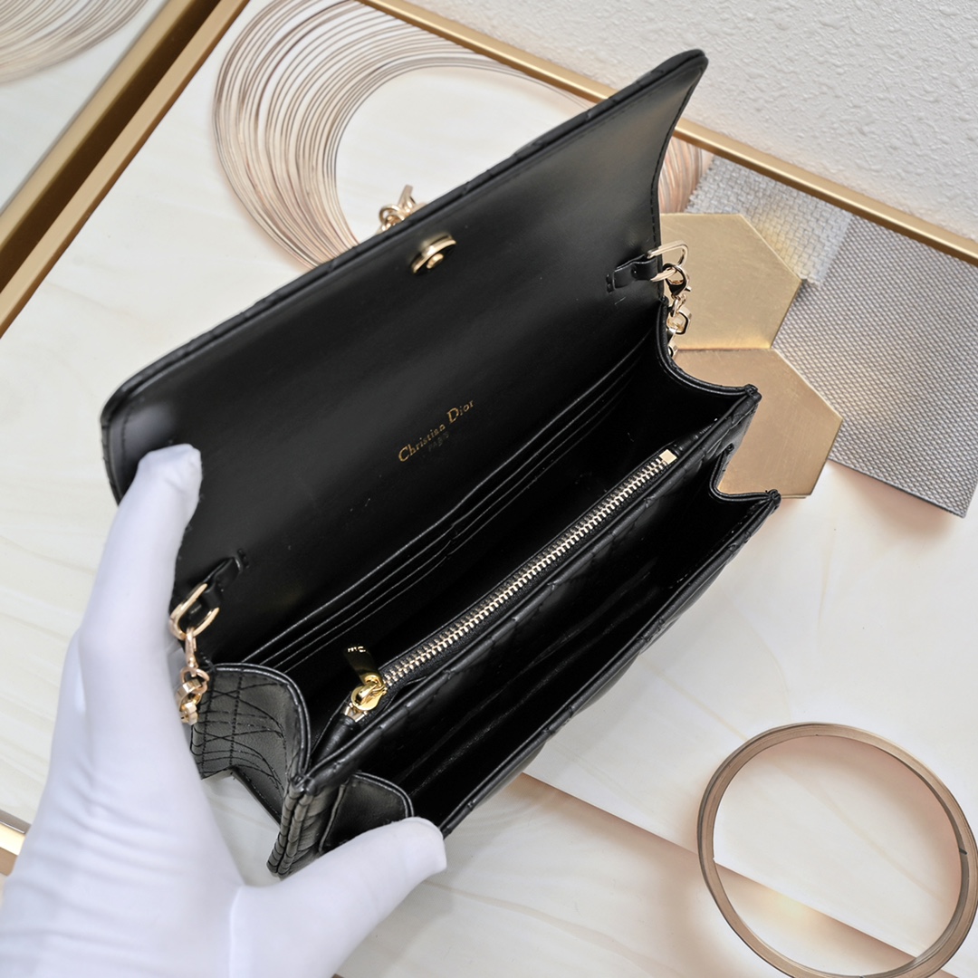 Dior Lady Dior Daily Chain Pouch Cannage lambskin Shoulder Bag Handbag