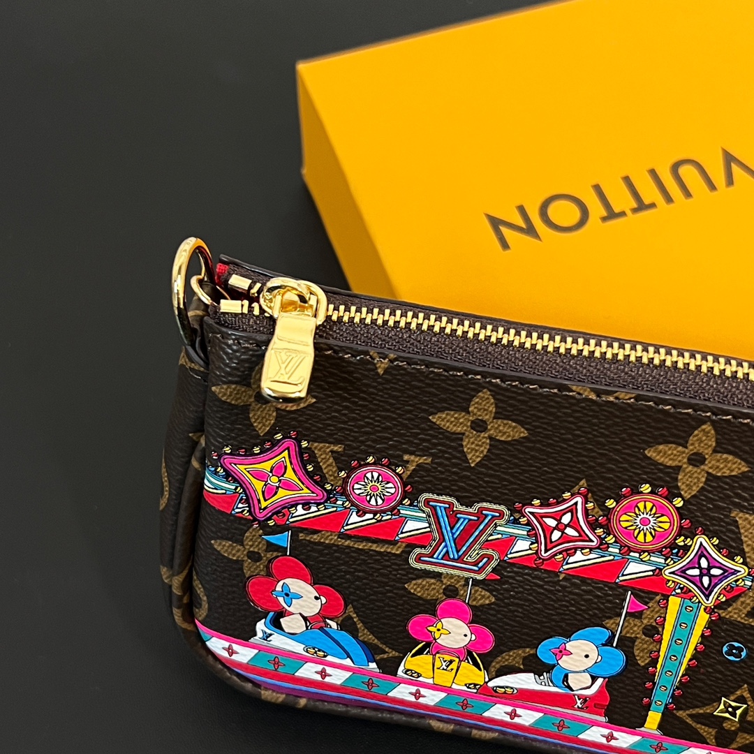 Louis Vuitton Multi Pochette Accessories Mini Bag Purse