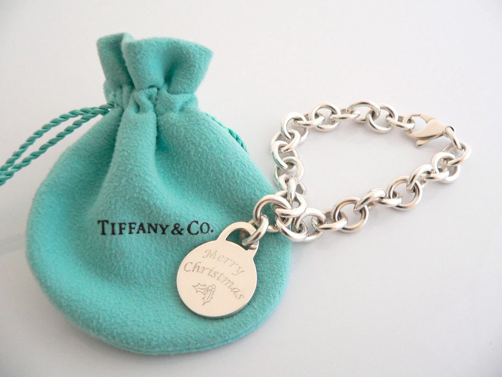 Tiffany & Co Bracelet Merry Chrismas Bangle Charm Pendant Chain Clasp Silver Art