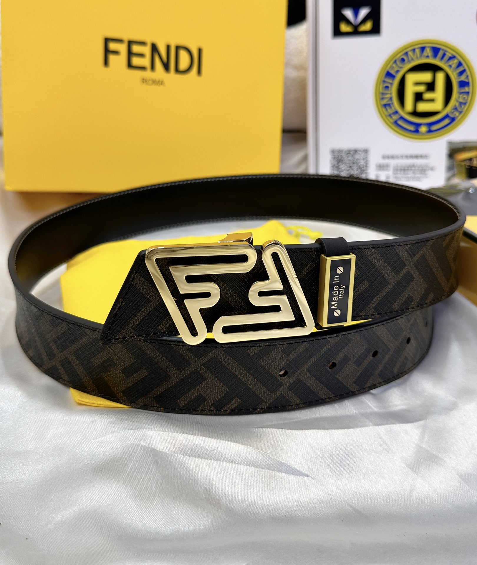 Fendi Leather Belts 1:1 Mirror Version