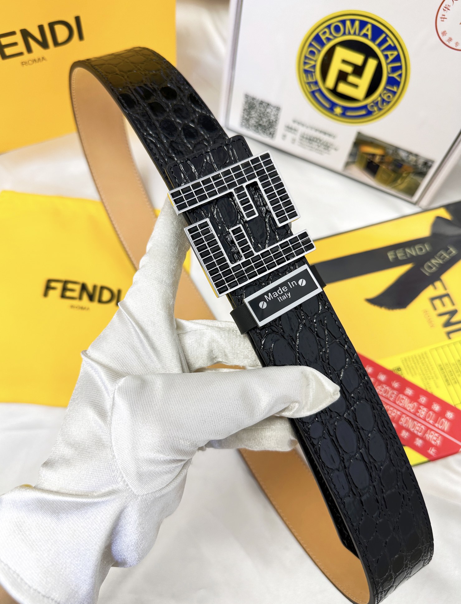 Fendi Leather Belts 1:1 Mirror Version