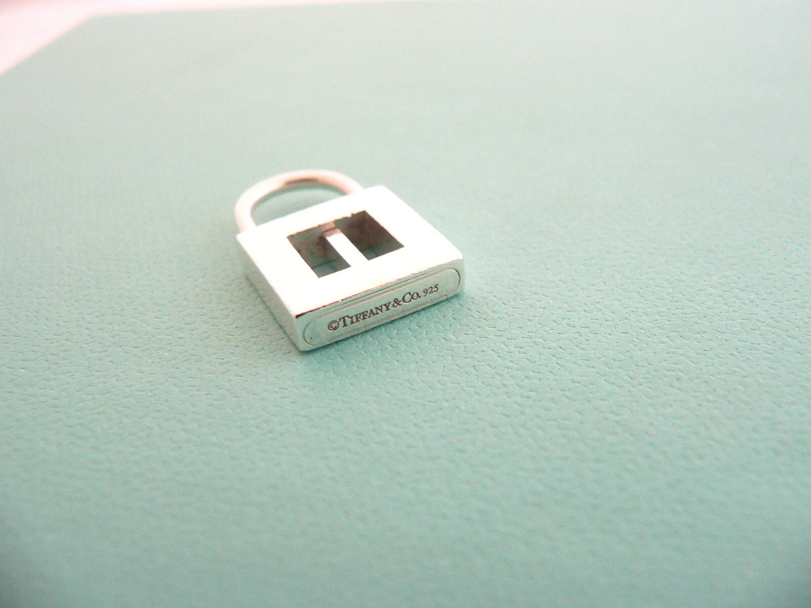 Tiffany & Co Silver Alphabet I Padlock Pendant Charm Rare Gift Love Rare Cool