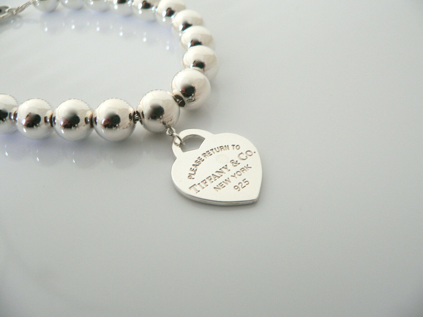 Tiffany & Co Return to Tiffany Silver Heart 8 MM Ball Bead Round Bracelet Gift