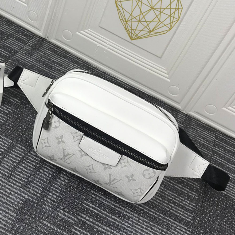 Louis Vuitton LV Outdoor Messenger Bag(Replica)