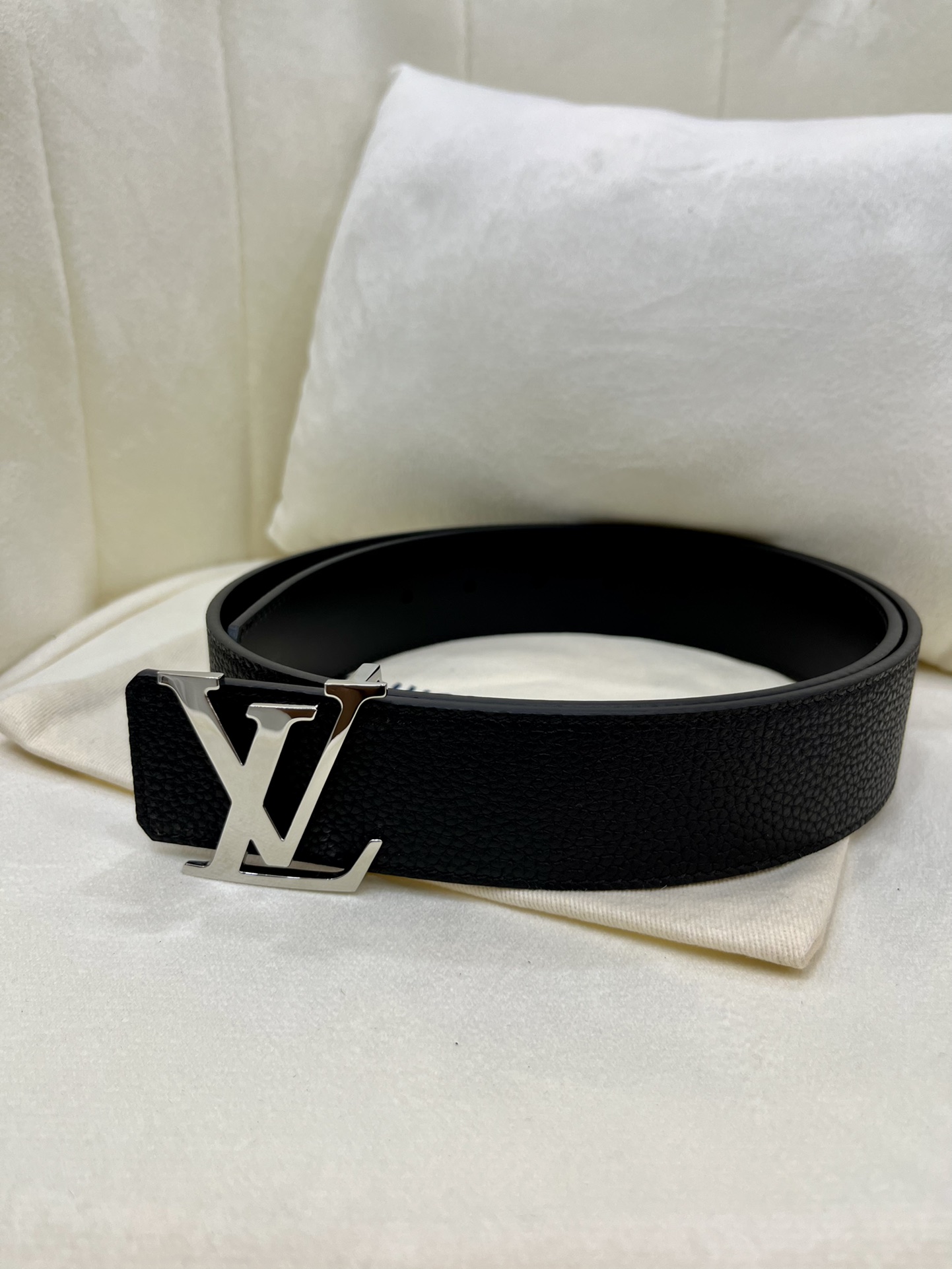 Louis Vuitton LV Leather Belts 1:1 Mirror Version