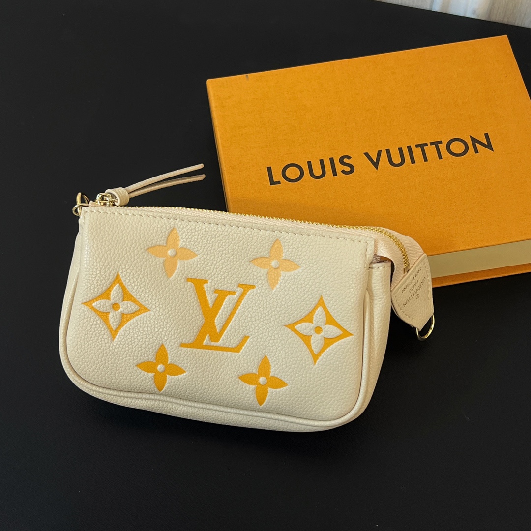 Louis Vuitton Multi Pochette Accessories Mini Bag Purse