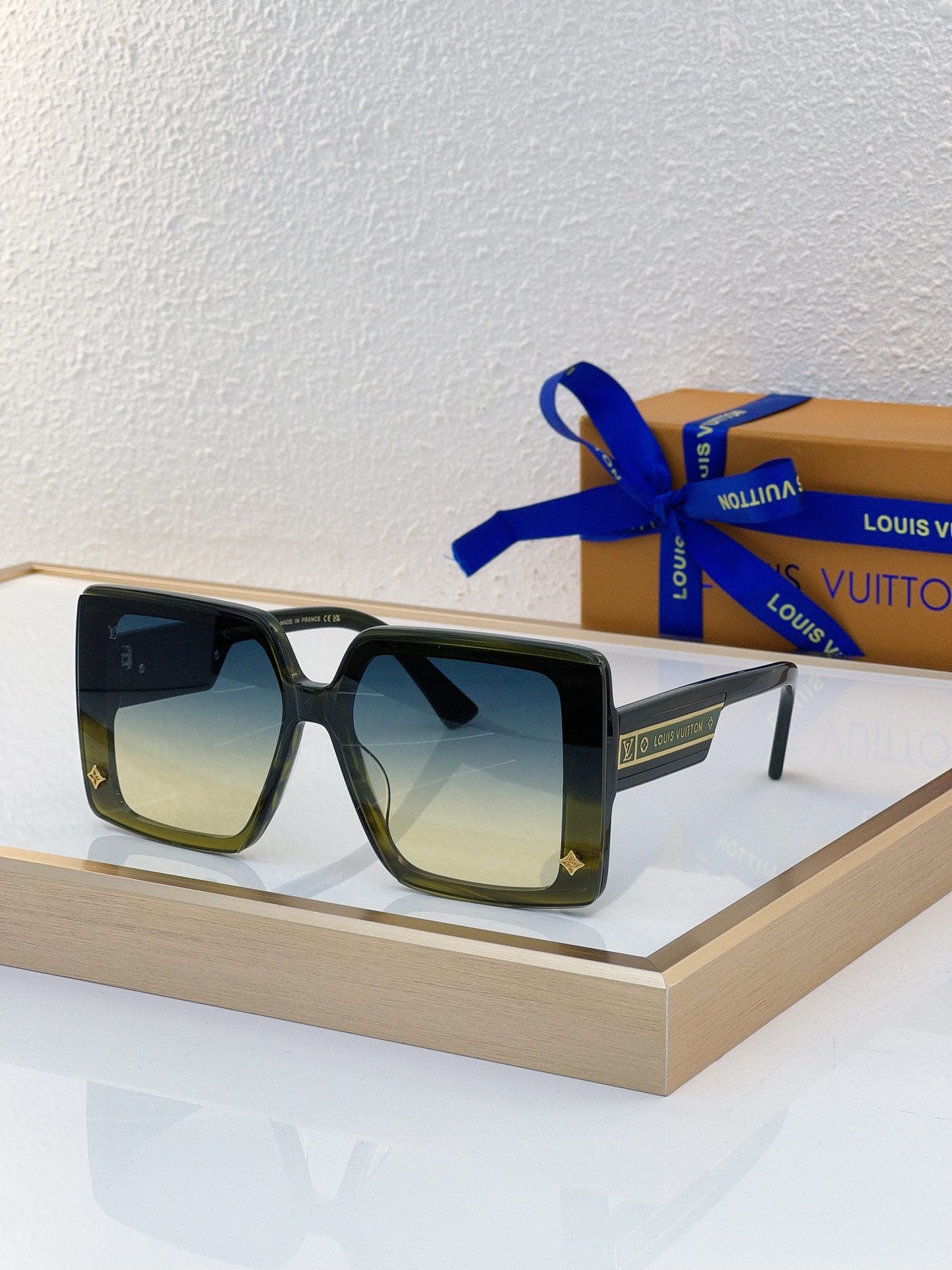 Louis Vuitton LV Sunglasses