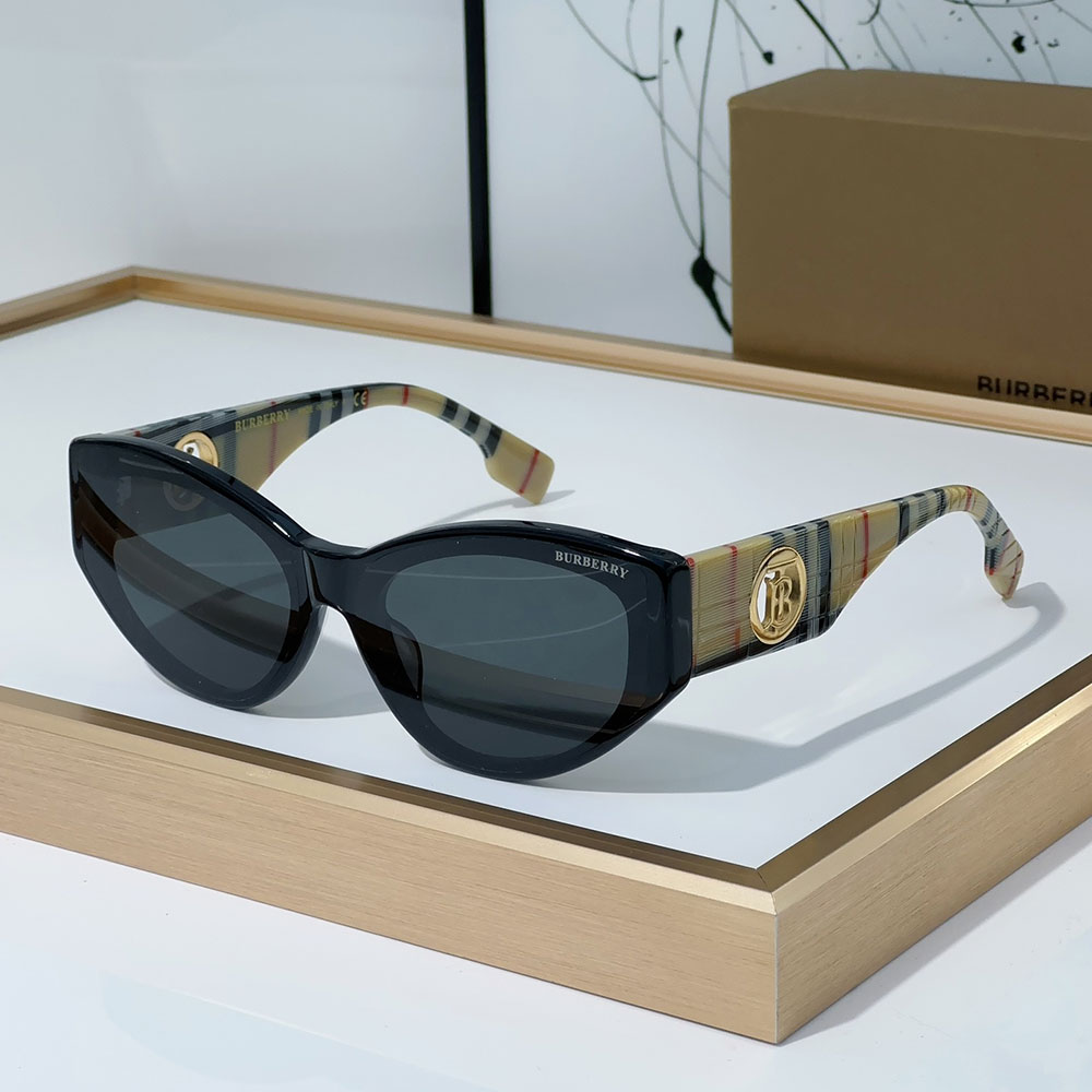 Burberry  Mirror leg Hollowed out Logo  Sunglasses Top quality （Replica）
