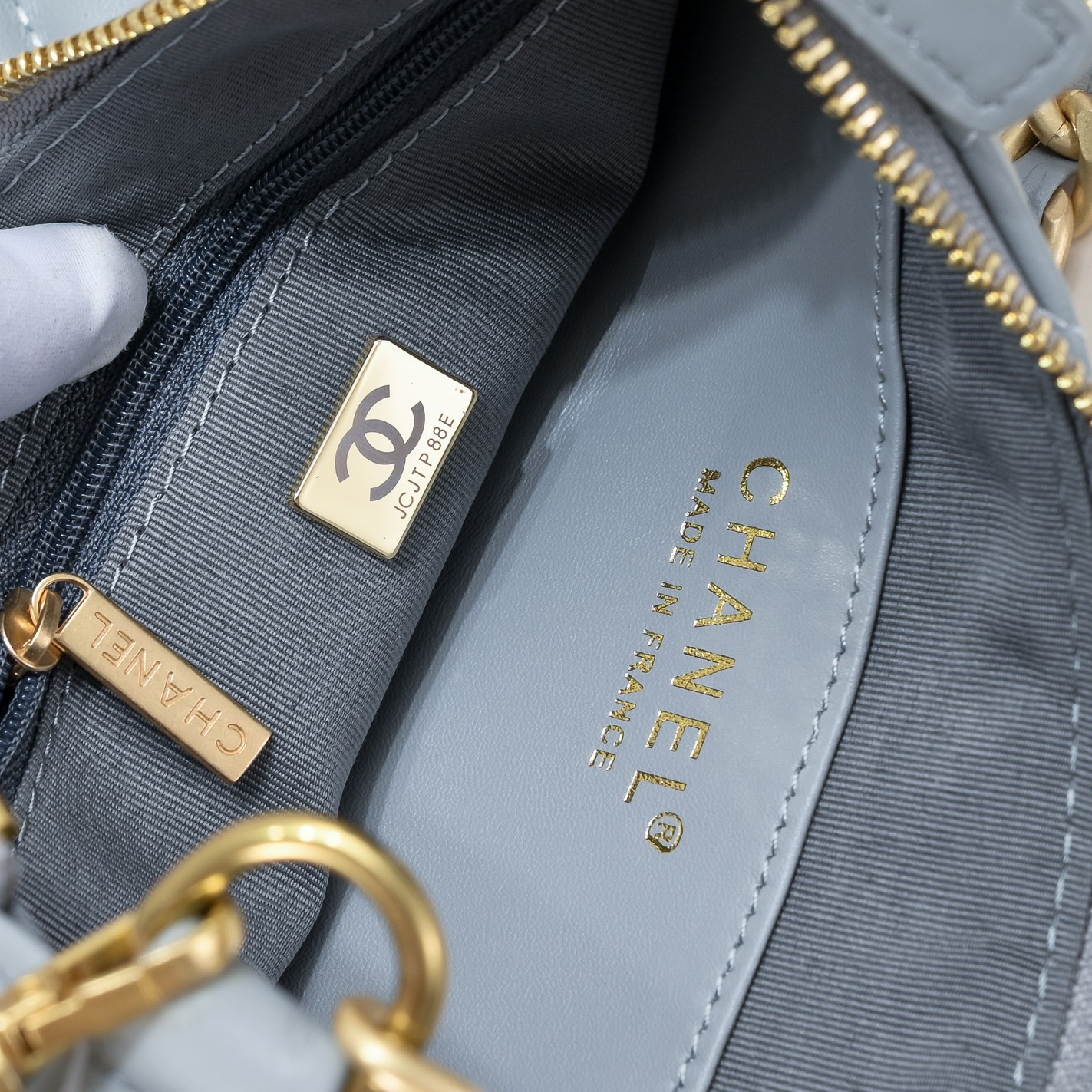 Chanel 23B Hobo Shoulder Bag Handbag