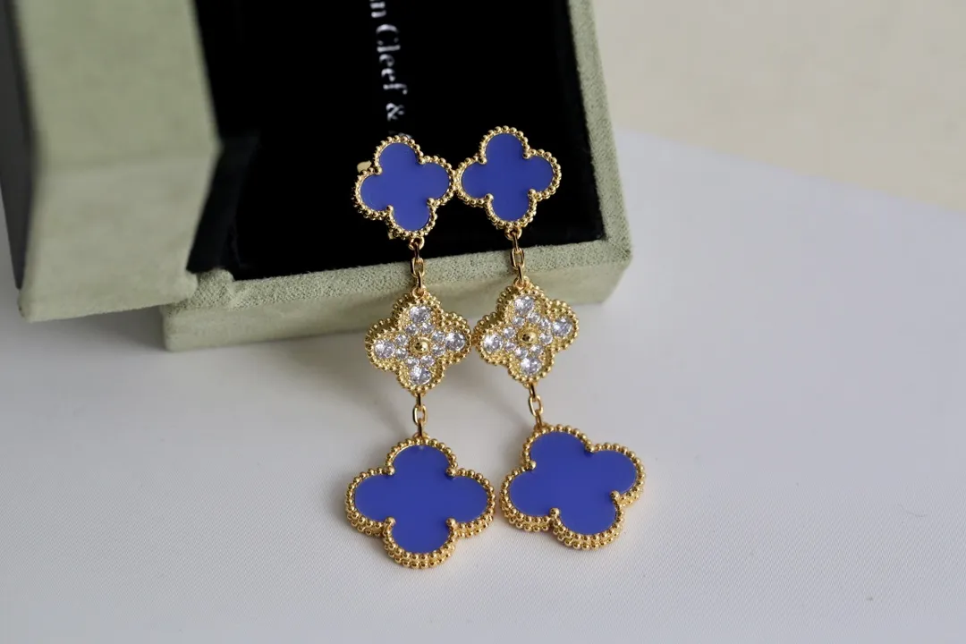 Van Cleef & Arpels Magic Alhambra Earrings 3 Motifs With Diamonds