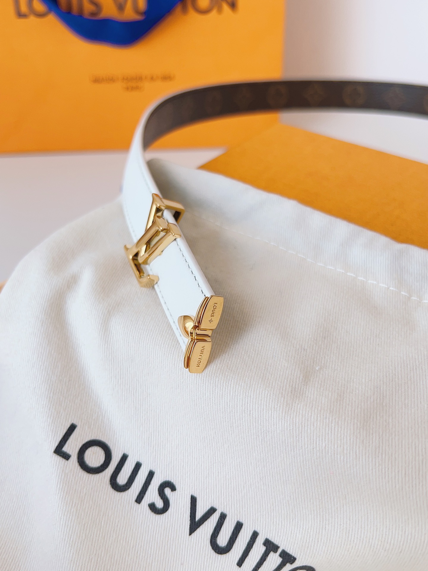 Louis Vuitton LV Leather Belts 1:1 Mirror Version