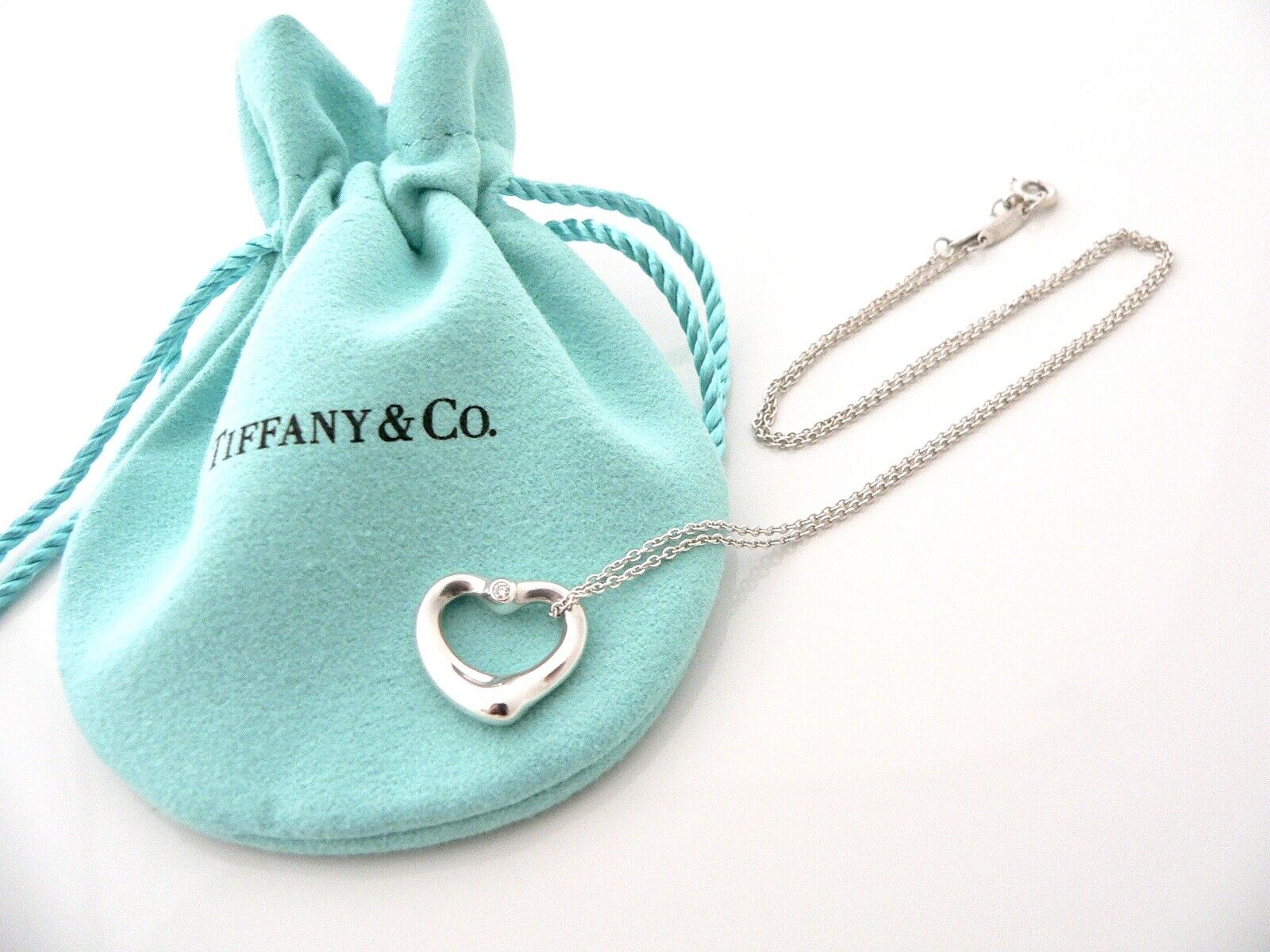 Tiffany & Co Diamond Heart Necklace Silver Peretti Pendant Charm Love Gift Pouch