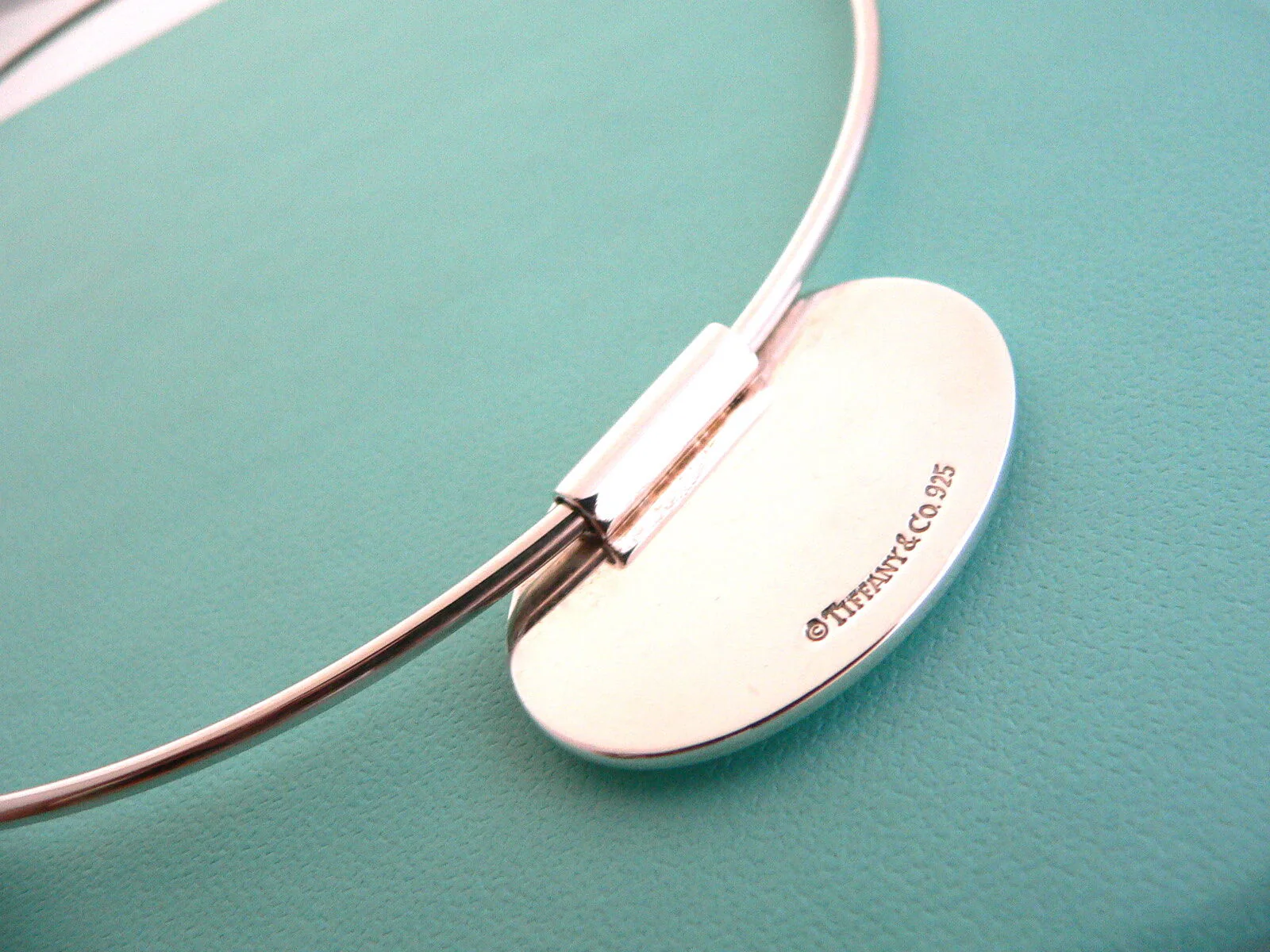 Tiffany & Co Silver Modern Oval Wire Necklace Pendant Charm Engravable Gift Love